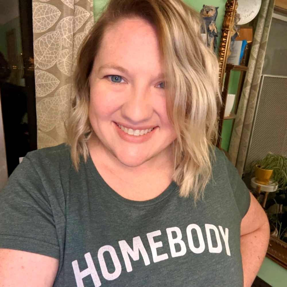 Meet your Posher, Debbie